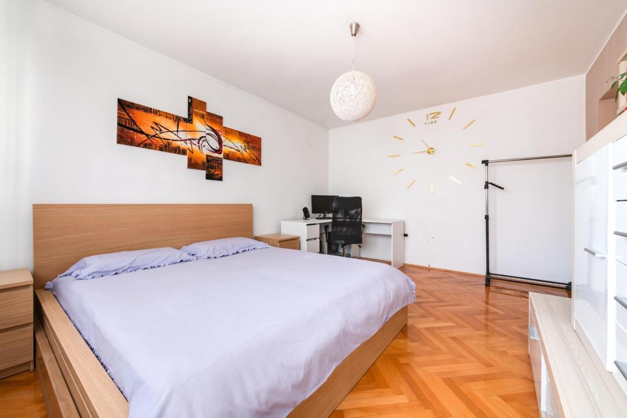 Apartment Niksa Pula Luaran gambar
