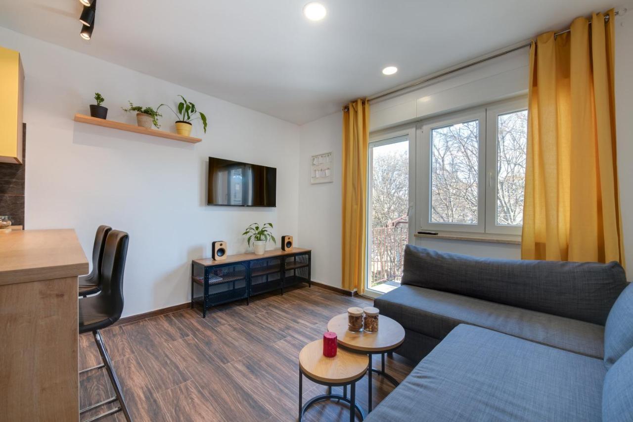 Apartment Niksa Pula Luaran gambar