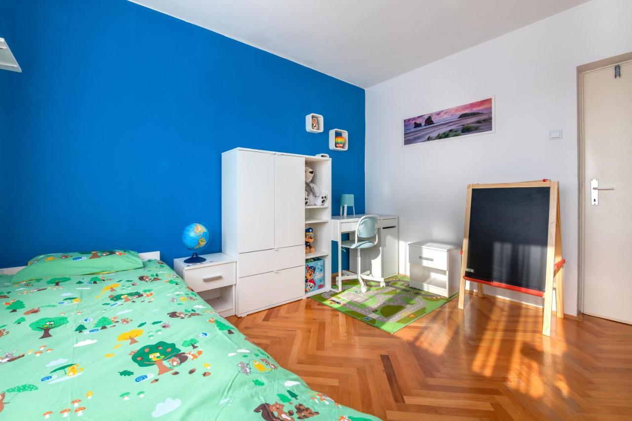 Apartment Niksa Pula Luaran gambar
