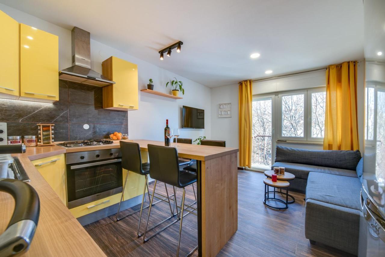 Apartment Niksa Pula Luaran gambar